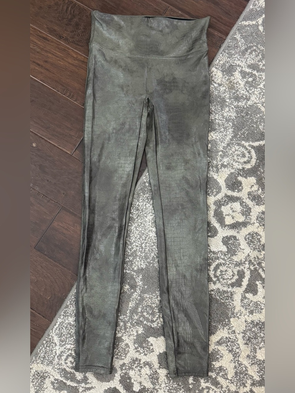 SPANX Metallic Olive Green Snake-Print Leggings